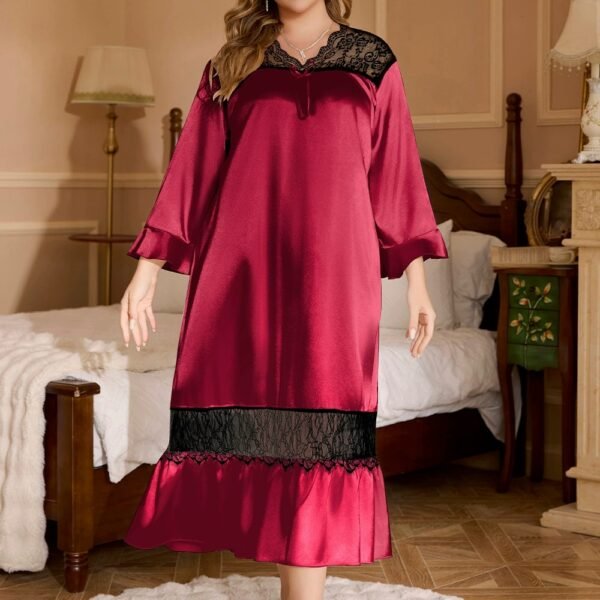 Plus-size women's long-sleeved long nightdress